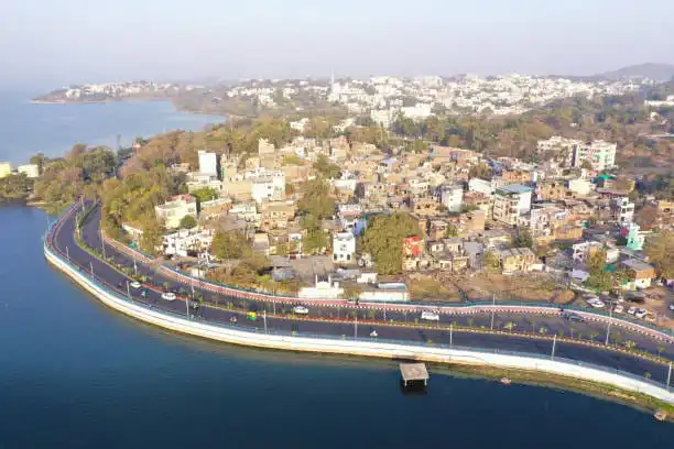 Indore to Bhopal Taxi – Capital City Tour